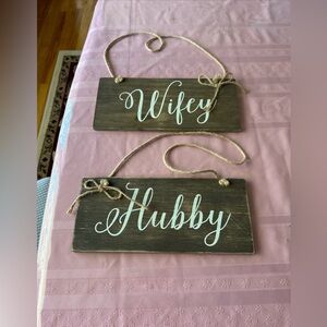 Wifey & Hubby signs set, wedding venue or engagement decor,bridal shower wooden